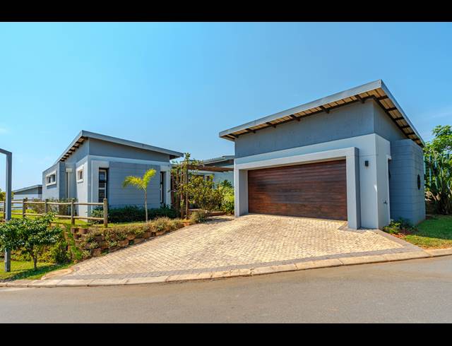 2 BEDROOM TOWNHOUSE FOR SALE IN SHAKAS ROCK